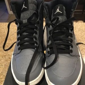 Jordan 1 Retro high Cool Grey/Black Used Size 11